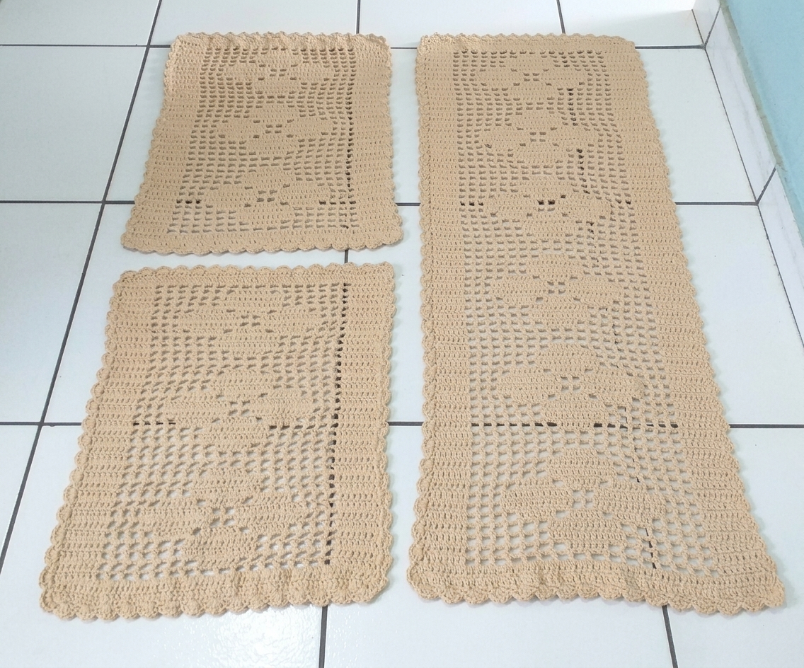 Jogo de Tapete de Crochê + Passadeira Rosas Bege